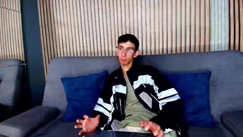 Zyro Nigth online show from December 2, 2025, 11:45 pm