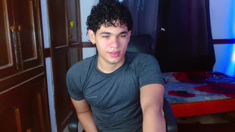 Snapshot of zyrosxk chatting on February 7, 2026, 1:26 pm antonio felipe online show from February 7, 2026, 1:26 pm