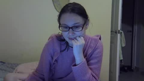 Snapshot of zyuhre chatting on November 9, 2025, 9:13 pm Zyuhre online show from November 9, 2025, 9:13 pm