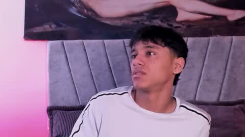 zyzz_1812 online show from November 6, 2025, 4:08 pm