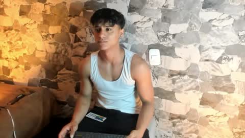 Snapshot of zyzz_1812 chatting on April 1, 2026, 4:24 am zyzz_1812 online show from April 1, 2026, 4:24 am