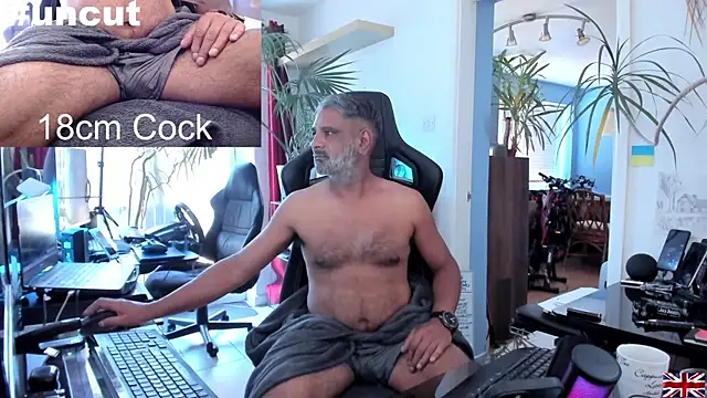 OnlineBossUK online show from March 18, 2025, 11:52 am