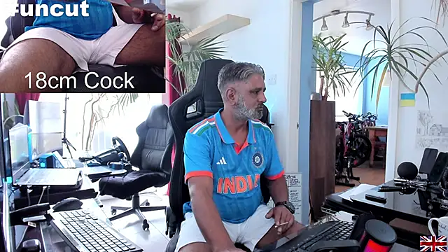 OnlineBossUK online show from March 19, 2025, 2:13 pm