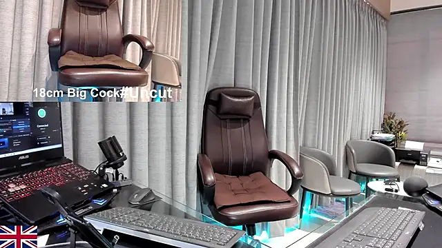 OnlineBossUK online show from April 15, 2026, 10:44 am