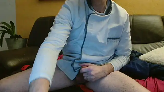 cloupefun online show from January 14, 2025, 2:53 pm