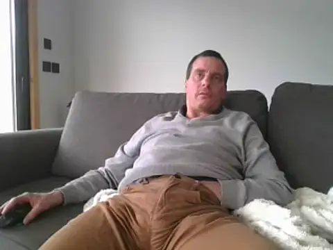 cloupefun online show from March 21, 2025, 2:40 pm