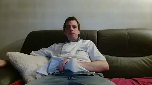 Snapshot of cloupefun chatting on December 18, 2025, 6:52 am cloupefun online show from December 18, 2025, 6:52 am