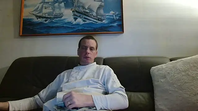 Snapshot of cloupefun chatting on January 14, 2026, 7:14 am cloupefun online show from January 14, 2026, 7:14 am