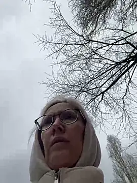 Snapshot of angelmommu chatting on February 17, 2026, 7:49 am angelmommu online show from February 17, 2026, 7:49 am