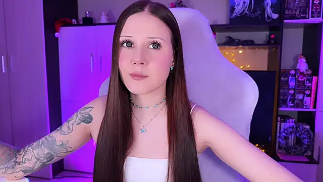 jasminevine online show from January 11, 2026, 1:32 am