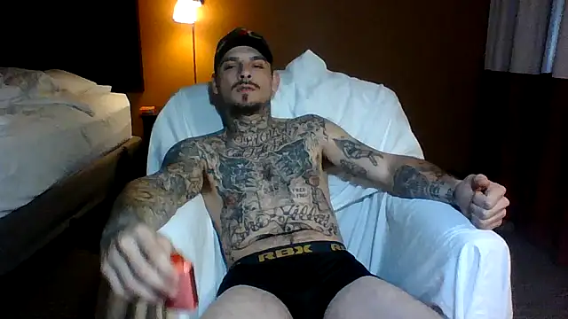 Snapshot of DADDY_KANE8--- chatting on December 29, 2024, 9:09 pm DADDY KANE8--- online show from December 29, 2024, 9:09 pm