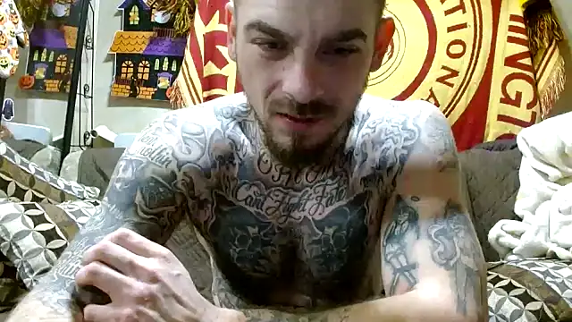 Snapshot of DADDY_KANE8--- chatting on February 1, 2025, 9:32 am DADDY KANE8--- online show from February 1, 2025, 9:32 am