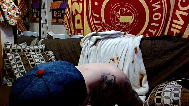 Snapshot of DADDY_KANE8--- chatting on February 3, 2025, 7:51 am DADDY KANE8--- online show from February 3, 2025, 7:51 am