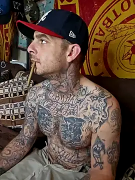 Snapshot of DADDY_KANE8--- chatting on February 20, 2025, 5:40 pm DADDY KANE8--- online show from February 20, 2025, 5:40 pm