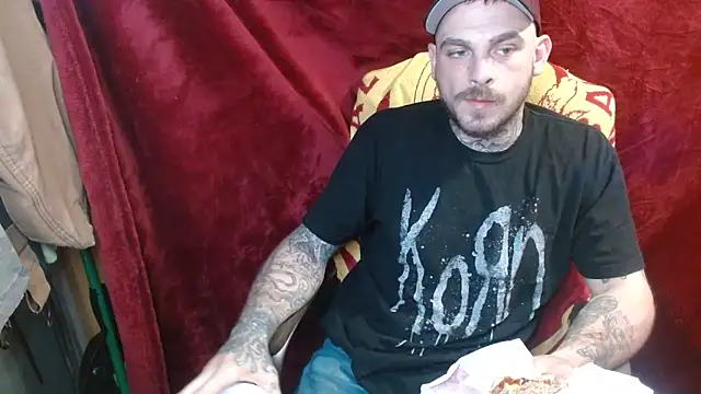 Snapshot of DADDY_KANE8--- chatting on March 13, 2025, 8:11 pm DADDY KANE8--- online show from March 13, 2025, 8:11 pm