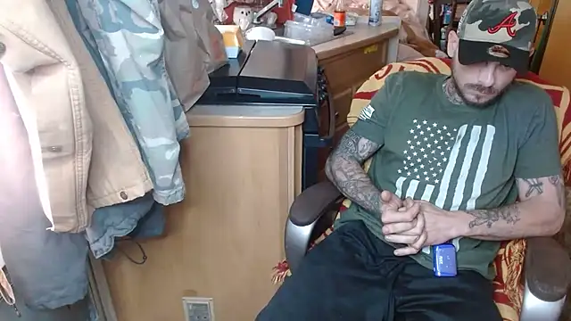 Snapshot of DADDY_KANE8--- chatting on March 19, 2025, 8:00 pm DADDY KANE8--- online show from March 19, 2025, 8:00 pm