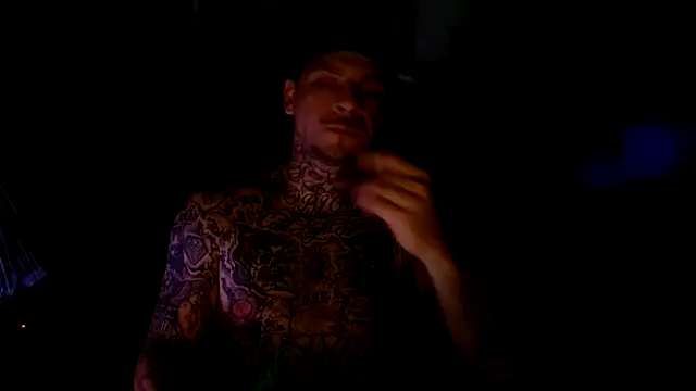 Snapshot of DADDY_KANE8--- chatting on February 5, 2026, 11:42 pm DADDY KANE8--- online show from February 5, 2026, 11:42 pm