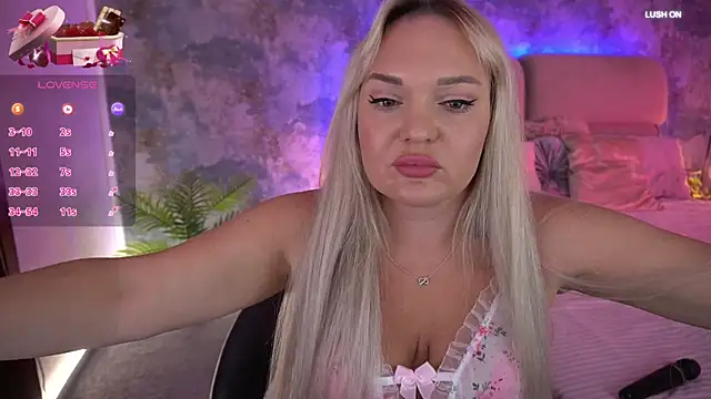 MissyMartinez online show from October 12, 2025, 6:12 am