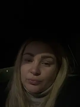 Snapshot of SabrinaBacker chatting on December 18, 2024, 2:49 pm SabrinaBacker online show from December 18, 2024, 2:49 pm