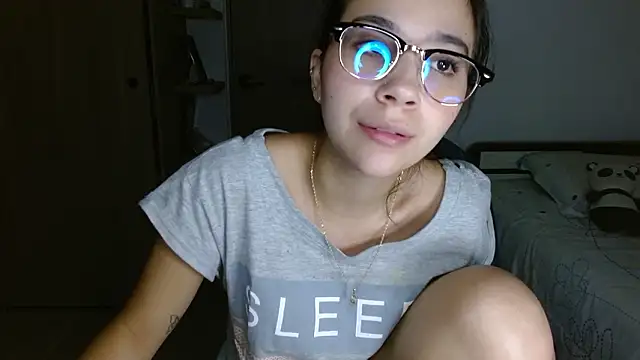 mia  lopez  online show from March 27, 2026, 1:33 am