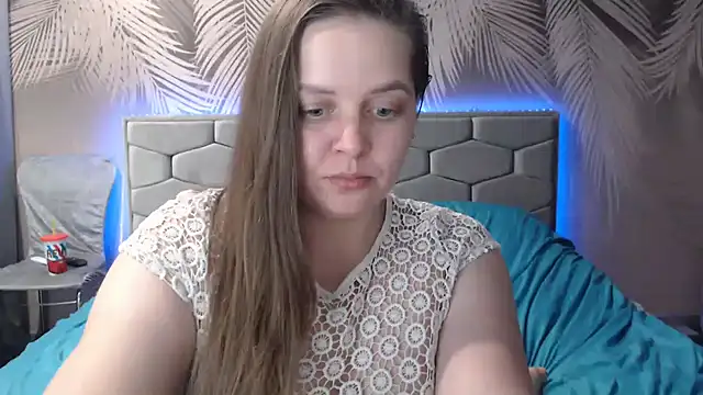 uliastar online show from January 15, 2025, 4:11 pm