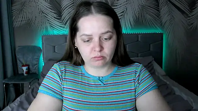 uliastar online show from March 22, 2025, 8:18 am