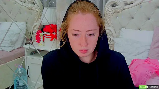 Snapshot of TinaBrook chatting on September 9, 2025, 4:23 am TinaBrook online show from September 9, 2025, 4:23 am