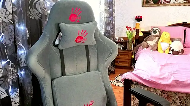 Snapshot of TinaBrook chatting on February 19, 2026, 4:41 am TinaBrook online show from February 19, 2026, 4:41 am