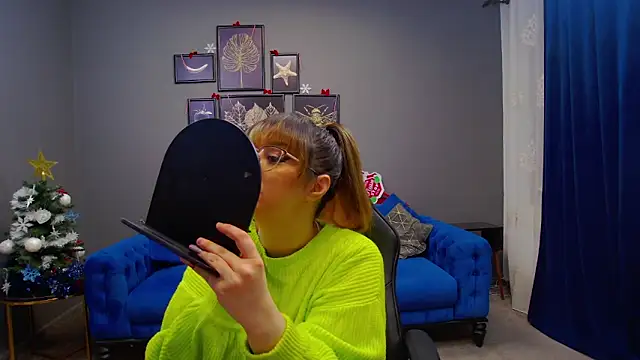 Katewalker  online show from December 21, 2024, 6:12 pm