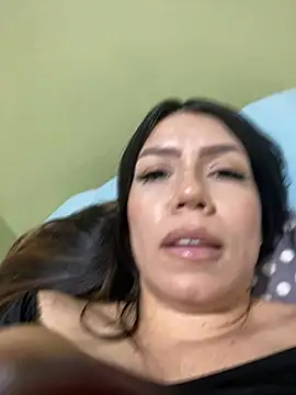 Snapshot of martina_contreras chatting on January 29, 2025, 8:18 am martina contreras online show from January 29, 2025, 8:18 am