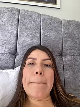 martina contreras online show from November 4, 2025, 8:08 pm