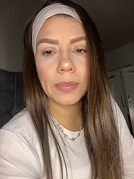 Snapshot of martina_contreras chatting on February 10, 2026, 4:05 am martina contreras online show from February 10, 2026, 4:05 am