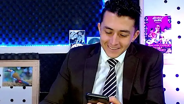 Snapshot of Darko0717 chatting on January 18, 2025, 1:51 pm Darko0717 online show from January 18, 2025, 1:51 pm