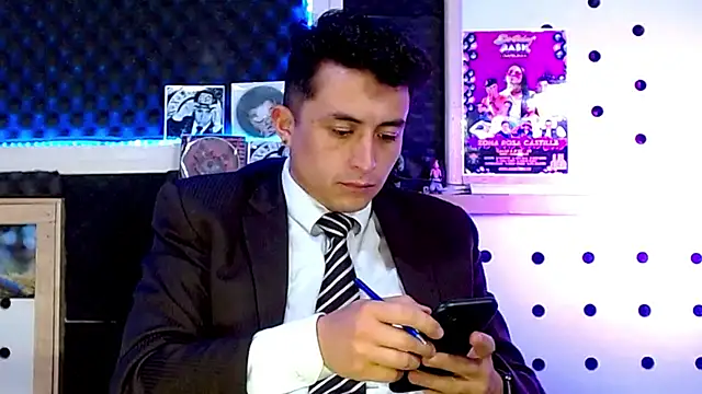 Snapshot of Darko0717 chatting on January 18, 2025, 4:53 pm Darko0717 online show from January 18, 2025, 4:53 pm