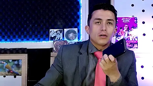 Snapshot of Darko0717 chatting on January 20, 2025, 3:28 pm Darko0717 online show from January 20, 2025, 3:28 pm