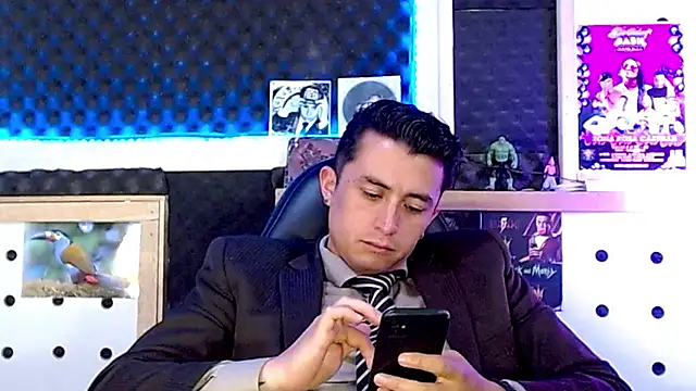 Snapshot of Darko0717 chatting on January 24, 2025, 5:00 pm Darko0717 online show from January 24, 2025, 5:00 pm