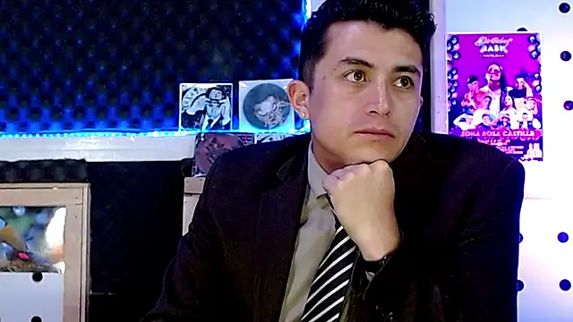 Snapshot of Darko0717 chatting on January 24, 2025, 9:15 pm Darko0717 online show from January 24, 2025, 9:15 pm