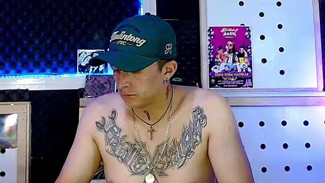 Snapshot of Darko0717 chatting on January 29, 2025, 11:14 pm Darko0717 online show from January 29, 2025, 11:14 pm