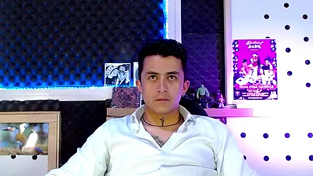 Snapshot of Darko0717 chatting on January 31, 2025, 8:33 pm Darko0717 online show from January 31, 2025, 8:33 pm
