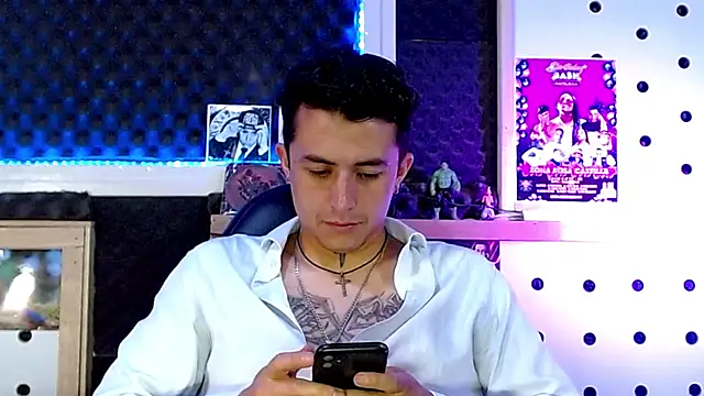 Snapshot of Darko0717 chatting on January 31, 2025, 11:35 pm Darko0717 online show from January 31, 2025, 11:35 pm