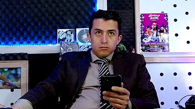 Snapshot of Darko0717 chatting on February 2, 2025, 1:08 pm Darko0717 online show from February 2, 2025, 1:08 pm