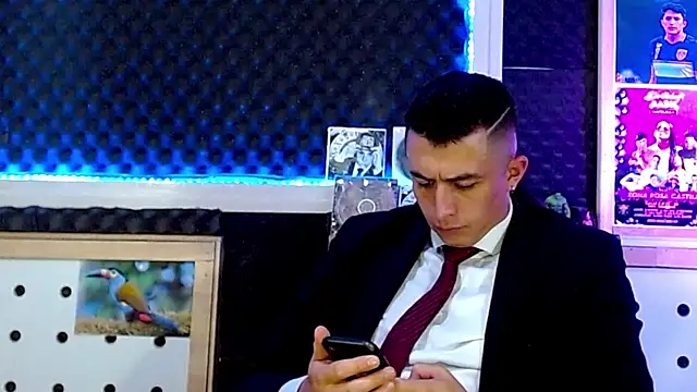 Snapshot of Darko0717 chatting on February 9, 2025, 3:45 pm Darko0717 online show from February 9, 2025, 3:45 pm