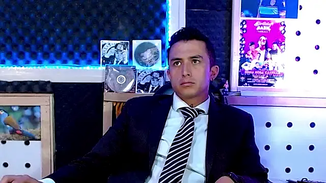 Snapshot of Darko0717 chatting on March 3, 2025, 6:01 pm Darko0717 online show from March 3, 2025, 6:01 pm