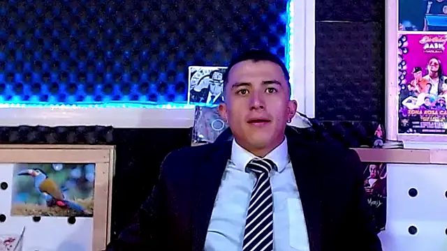 Snapshot of Darko0717 chatting on March 8, 2025, 3:45 pm Darko0717 online show from March 8, 2025, 3:45 pm