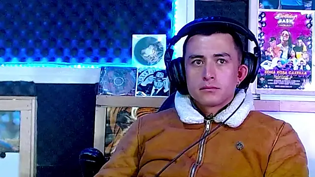 Snapshot of Darko0717 chatting on March 15, 2025, 12:25 am Darko0717 online show from March 15, 2025, 12:25 am