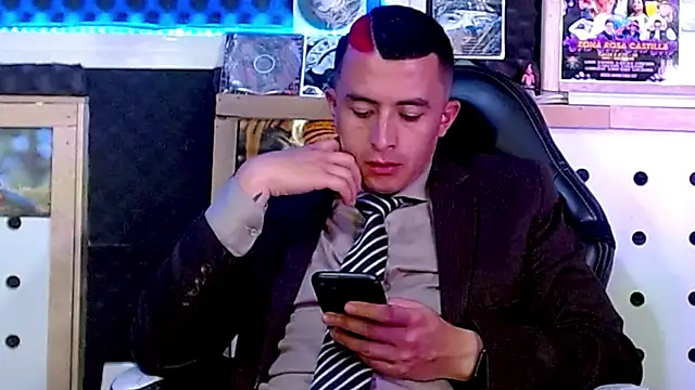 Snapshot of Darko0717 chatting on March 17, 2025, 6:00 pm Darko0717 online show from March 17, 2025, 6:00 pm