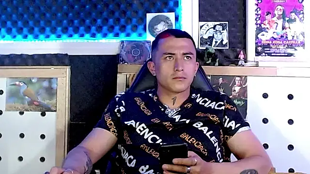 Snapshot of Darko0717 chatting on March 19, 2025, 12:15 am Darko0717 online show from March 19, 2025, 12:15 am