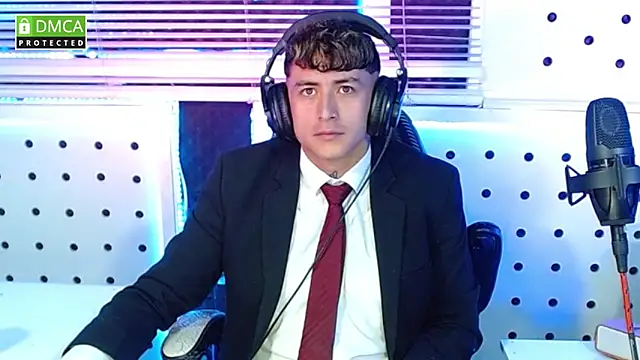 Darko0717 online show from October 16, 2025, 12:28 pm