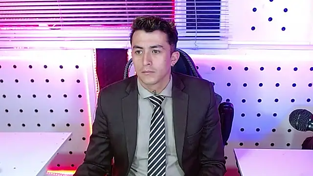 Darko0717 online show from October 30, 2025, 10:27 am