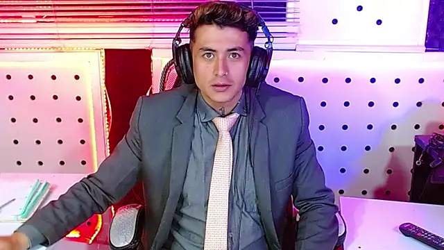 Darko0717 online show from November 9, 2025, 2:37 pm